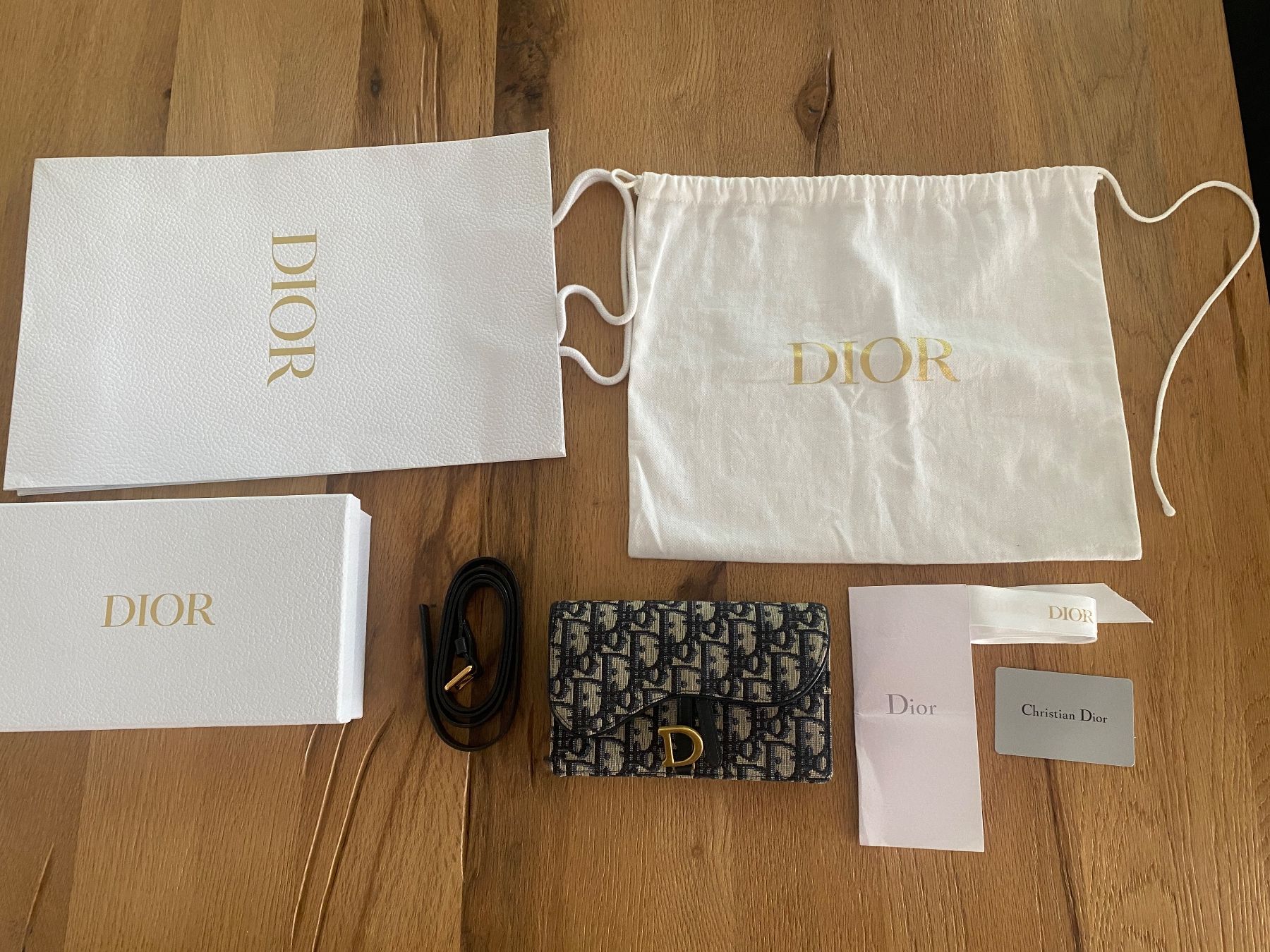 Dior Sacs: Dior SADDLE Pouch C – D'occasion à Lenzburg par Liviagabriela